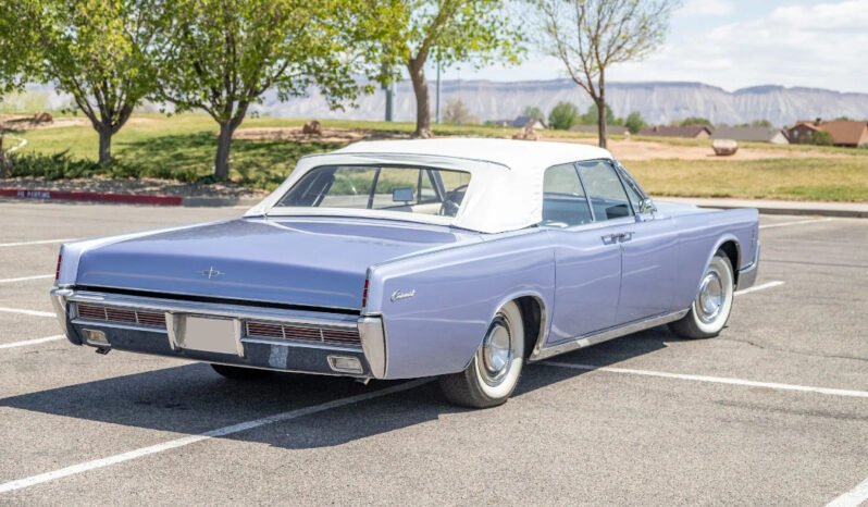 
								1966 Lincoln Continental Convertible 3-Speed full									