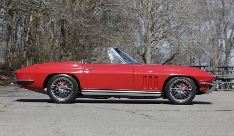 
								1965 Chevrolet Corvette LS3 V8 full									