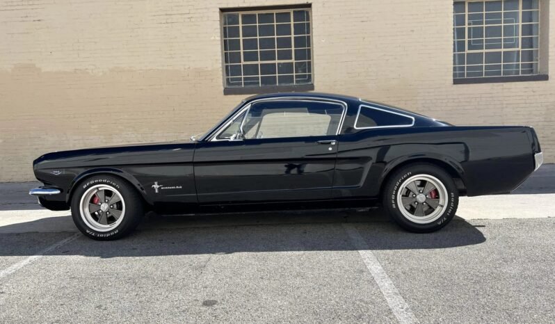 
								1965 Ford Mustang 331 Fastback full									