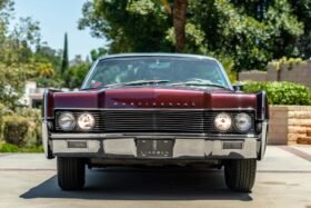 1966 Lincoln Continential V8 Convertible