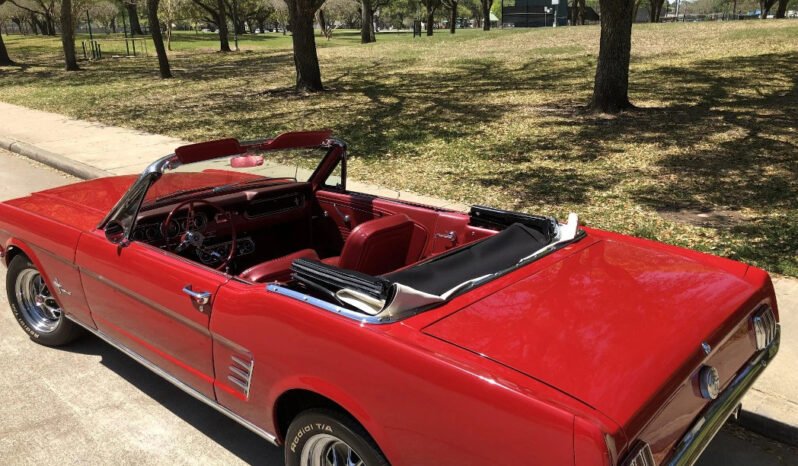
								1966 Ford Mustang Convertible Red full									
