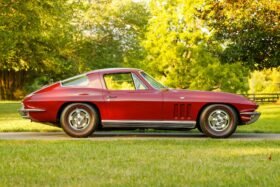 1966 Chevrolet Corvette V8 Milano Maroon