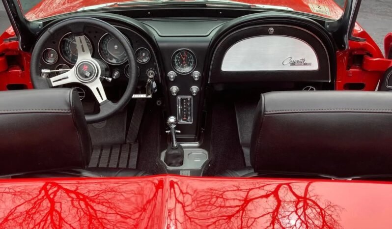 
								1965 Chevrolet Corvette L76 V8 Convertible full									