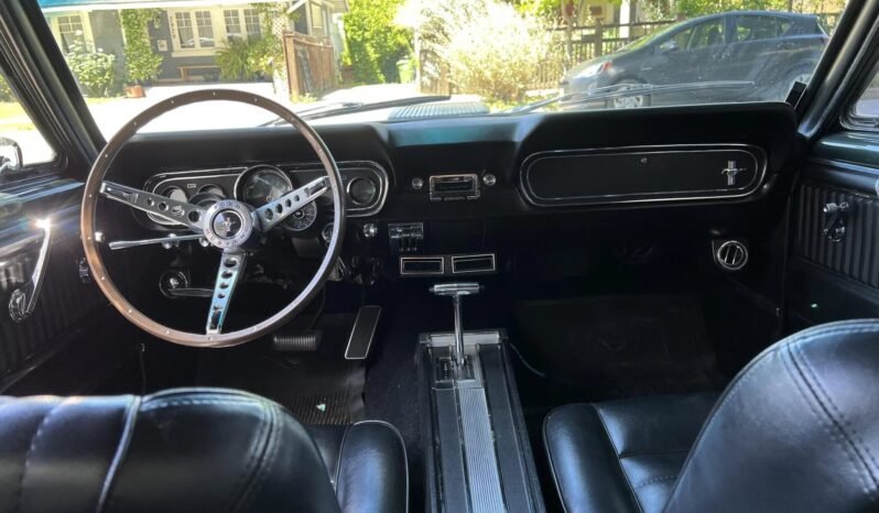 
								1966 Ford Mustang Fastback 302 V8 full									