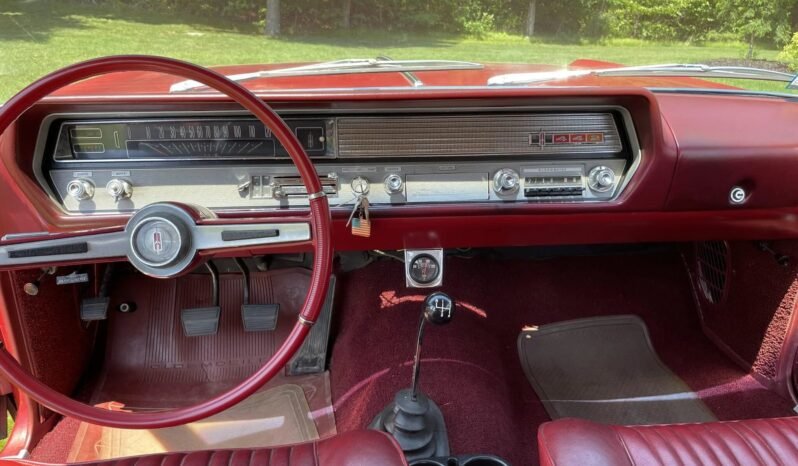 
								1965 Oldsmobile Cutlass 442 full									