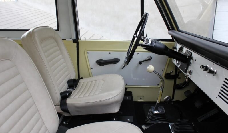 
								1966 Ford Bronco 4X4 3-Speed full									