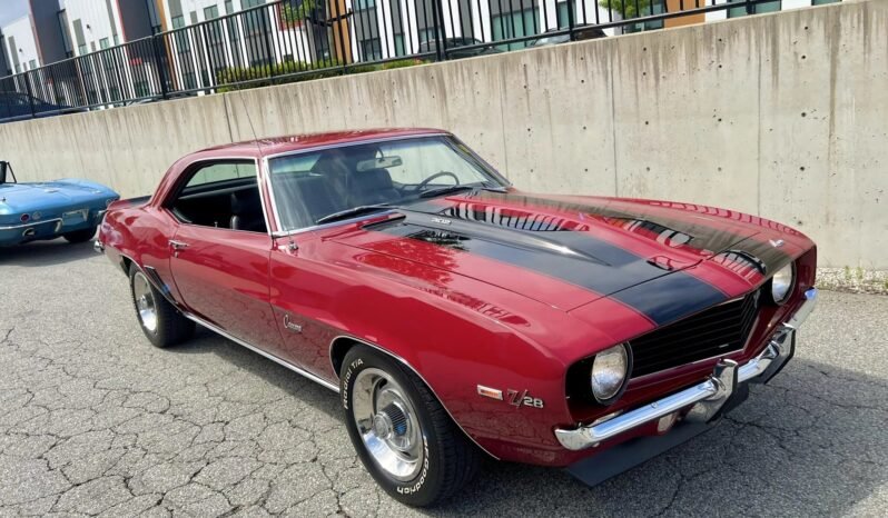 
								1969 Chevrolet Camaro Z28 4-Speed full									