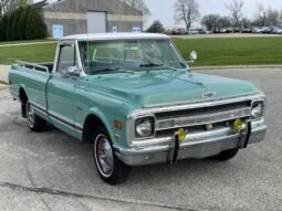1969 Chevrolet C10 Long-Bed V8