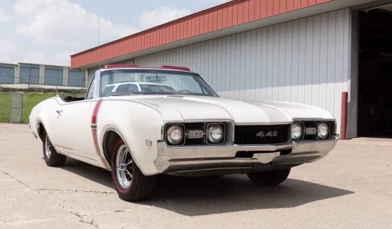 
								1968 Oldsmobile 442 Convertible full									