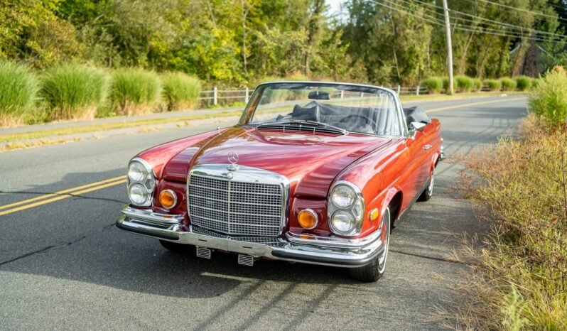 
								1971 Mercedes-Benz 280SE V8 Cabriolet full									