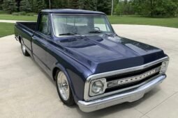 1970 Chevrolet C10 Camper Special V8