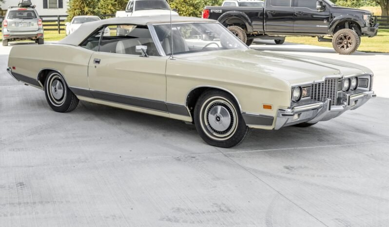 
								1971 Ford LTD Convertible V8 full									