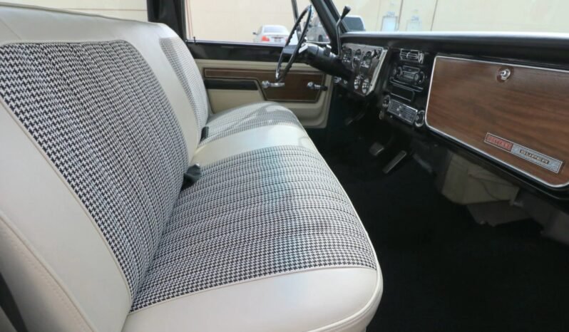 
								1972 Chevrolet C10 Cheyenne Pickup Truck full									