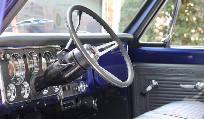 
								1971 Chevrolet C10 Pickup Truck full									