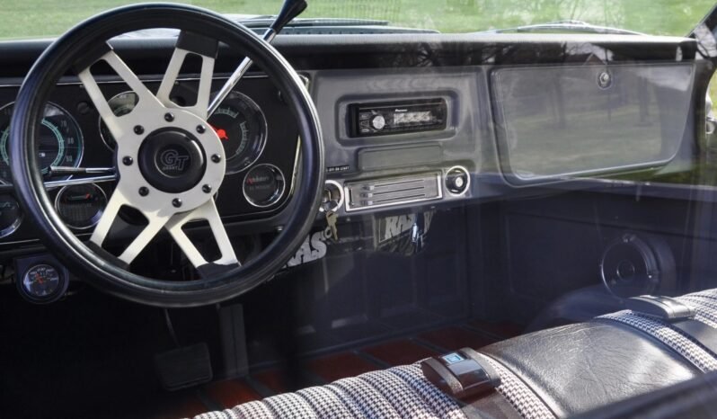 
								1971 Chevrolet C10 Short-Bed V8 full									
