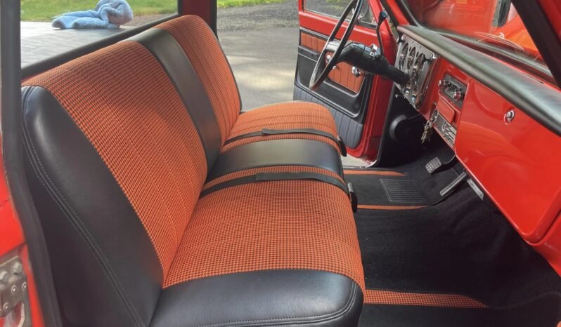 
								1972 Chevrolet C10 396 V8 full									