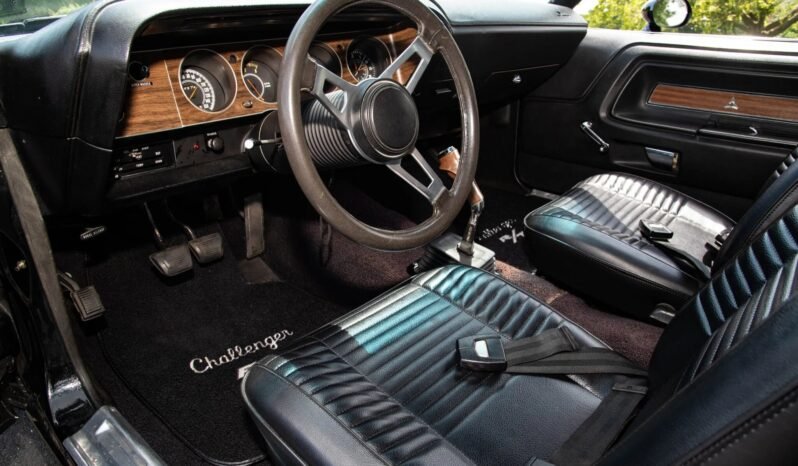 
								1970 Dodge Challenger R/T Black full									