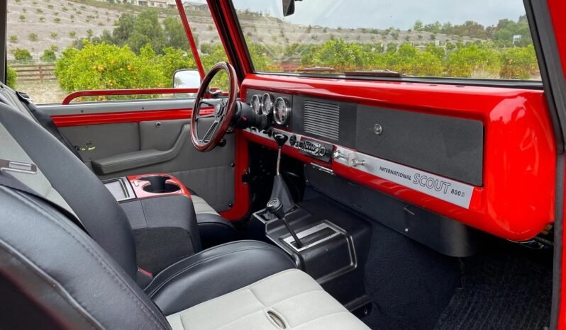 
								1971 International Harvester Scout 800B 4X4 full									