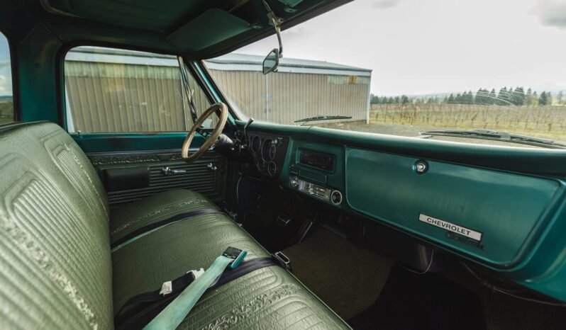 
								1970 Chevrolet C20 CST full									