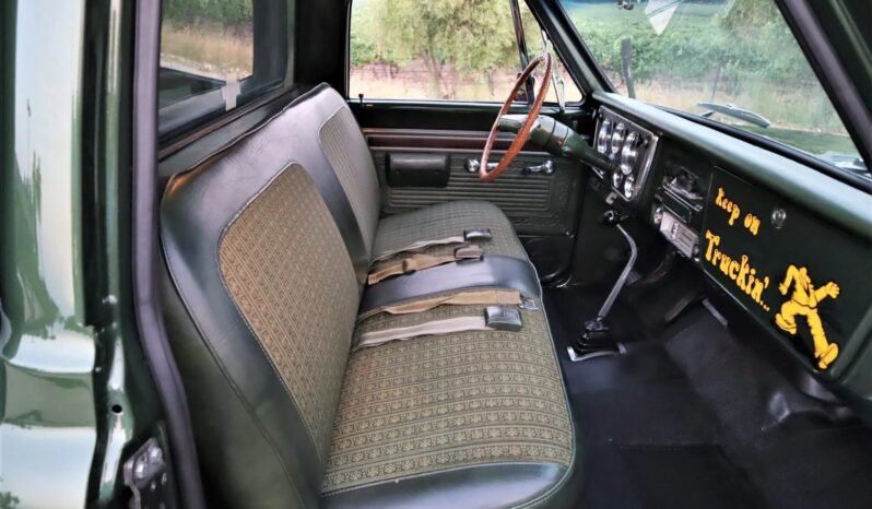 
								1971 Chevrolet C10 Pickup Truck 4-Speed full									