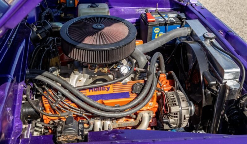 
								1971 Plymouth Valiant V8 full									