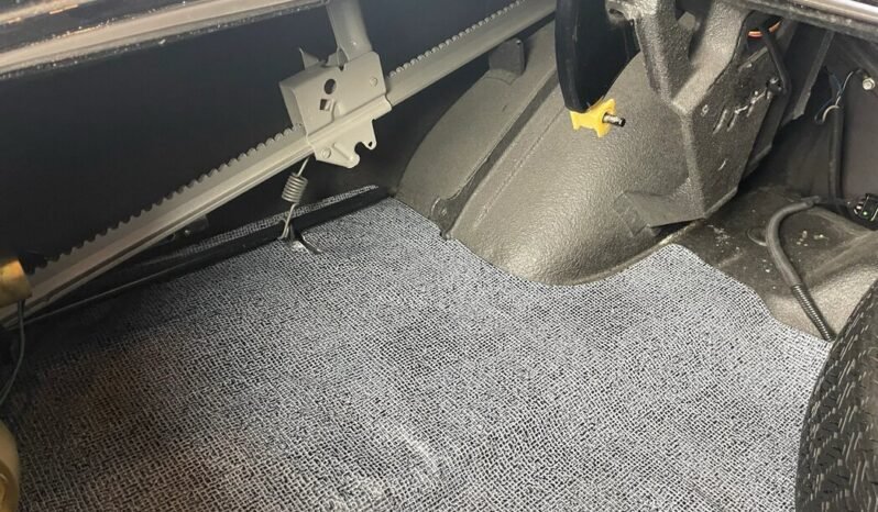 
								1970 Plymouth Barracuda 340 V8 full									