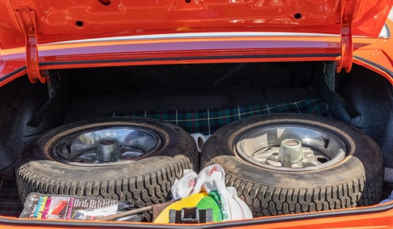 
								1970 Oldsmobile Cutlass Supreme Holiday Coupe SX full									