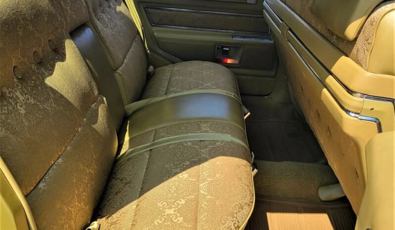 
								1970 Cadillac DeVille Sedan full									