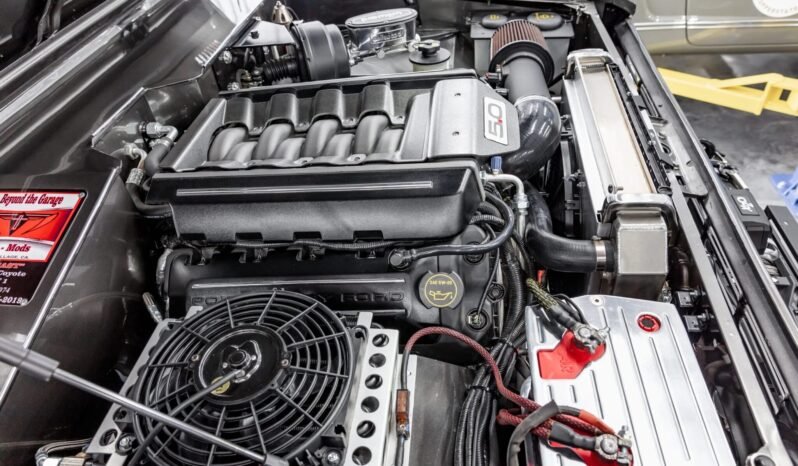 
								1967 Ford Bronco 5.0L Coyote V8 full									