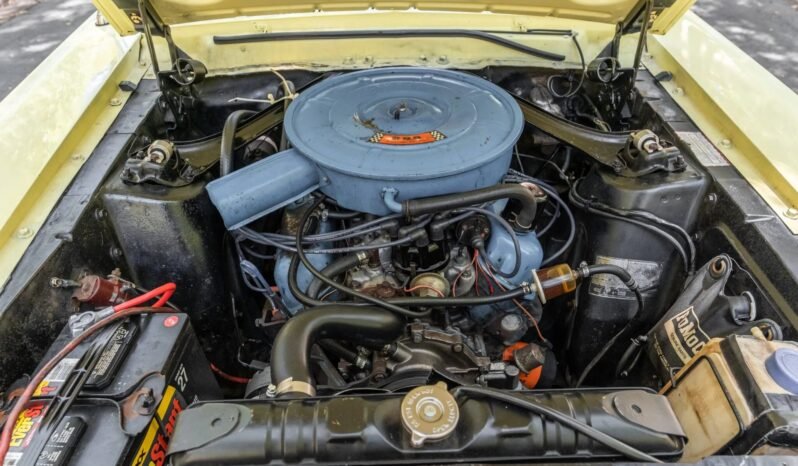 
								1967 Ford Mustang V8 Yellow full									