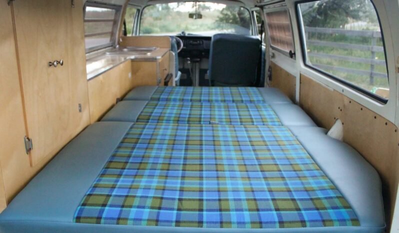 
								1971 Volkswagen Type 2 Camper 2.5 full									