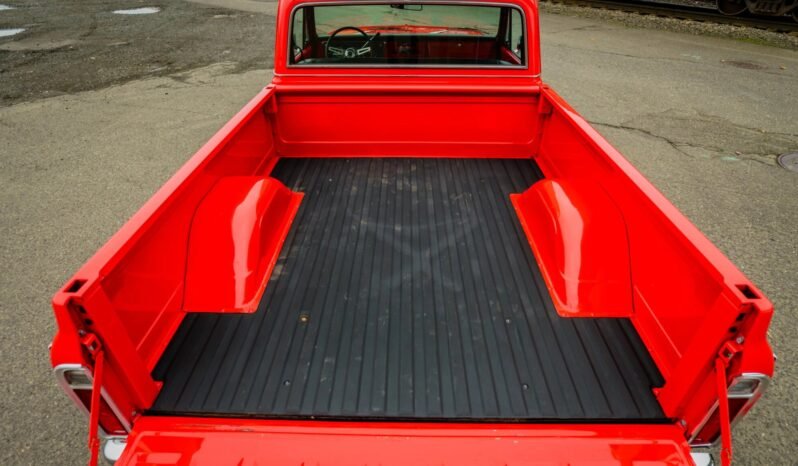 
								1970 Chevrolet C10 454 V8 full									