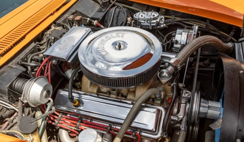 
								1971 Chevrolet Corvette V8 T-Top full									