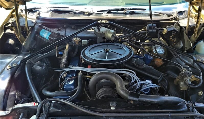 
								1970 Cadillac DeVille Sedan full									