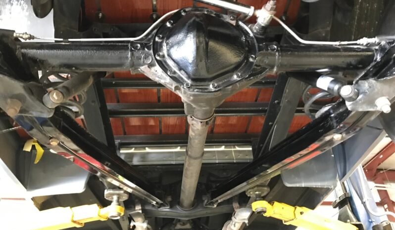 
								1971 Chevrolet C10 Short-Bed V8 full									