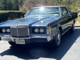 1970 Lincoln Continental V8
