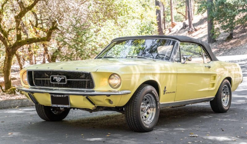 
								1967 Ford Mustang V8 Yellow full									