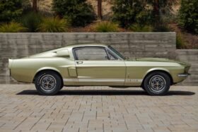 1967 Shelby Mustang GT500 Lime Gold V8