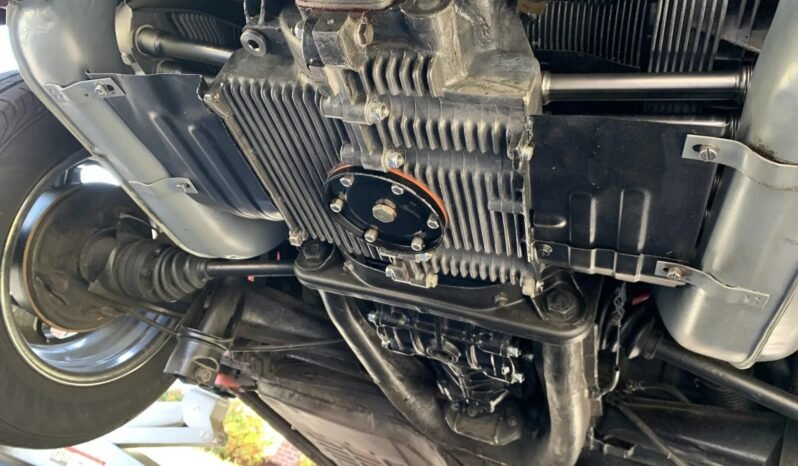 
								1971 Volkswagen Karmann Ghia Soft Top full									