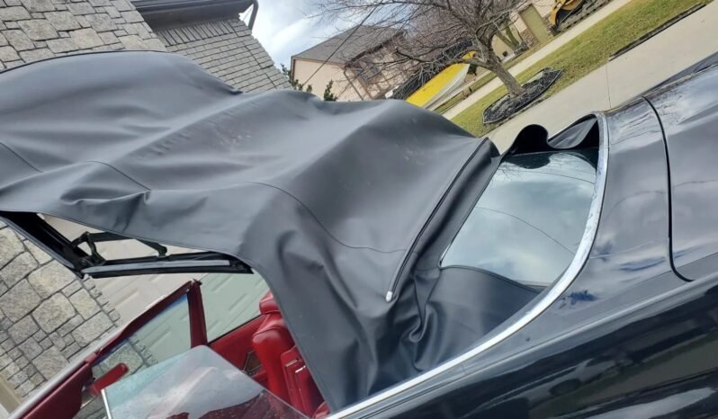 
								1970 Cadillac DeVille Convertible full									