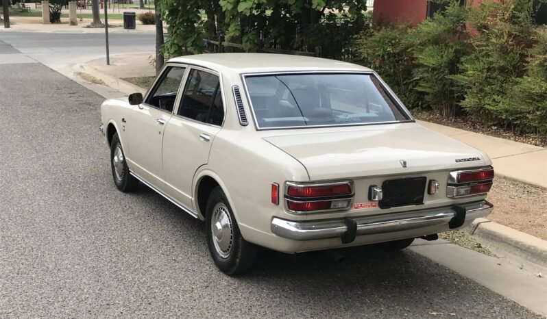
								1971 Toyota Corona 1.9l full									