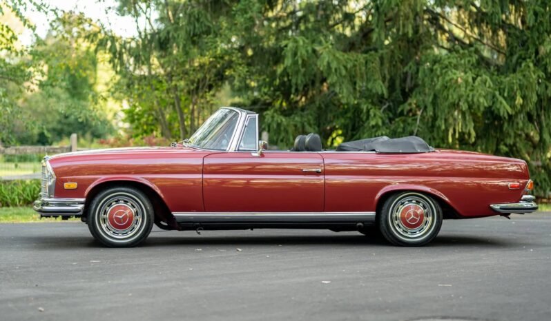 
								1971 Mercedes-Benz 280SE V8 Cabriolet full									