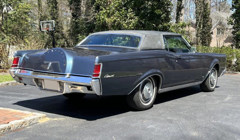
								1970 Lincoln Continental V8 full									