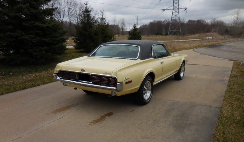 
								1968 Mercury Cougar XR-7 428CI V8 full									