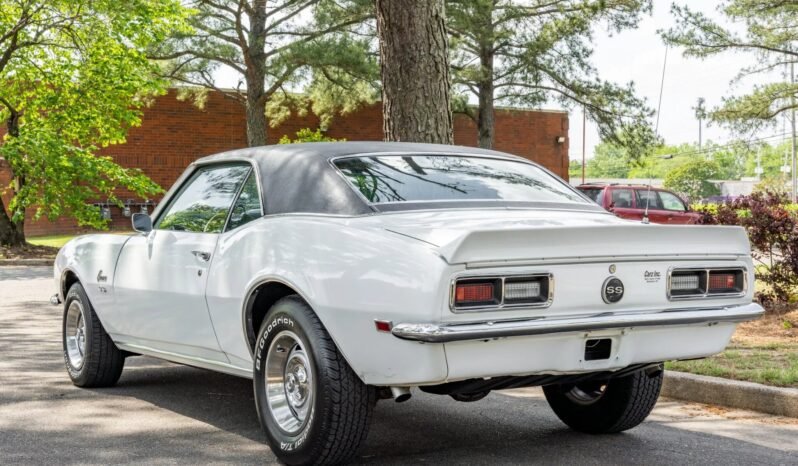 
								1968 Chevrolet Camaro 327CI V8 White full									