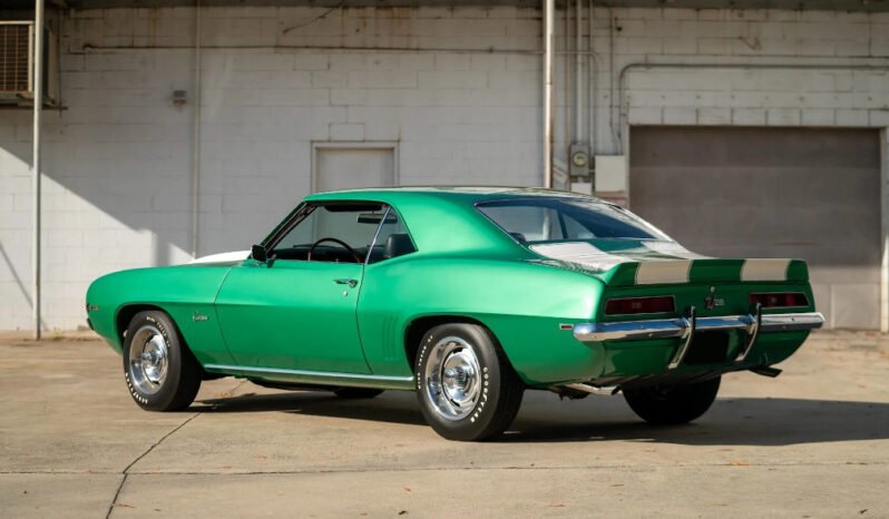 
								1969 Chevrolet Camaro Z/28 Green V8 full									