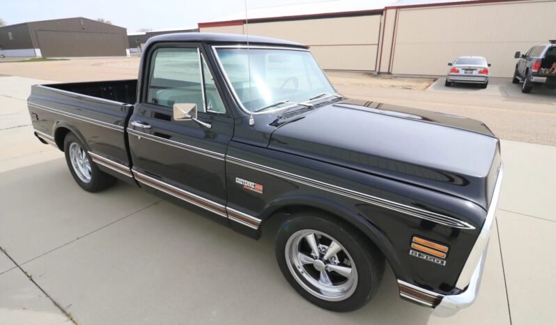 
								1972 Chevrolet C10 Cheyenne Pickup Truck full									