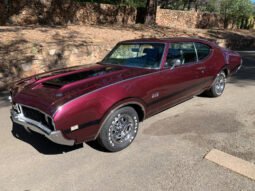 1969 Oldsmobile 442 Holiday Coupe V8