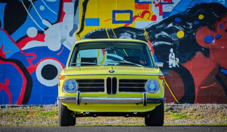 
								1972 BMW 2002tii 5-Speed full									