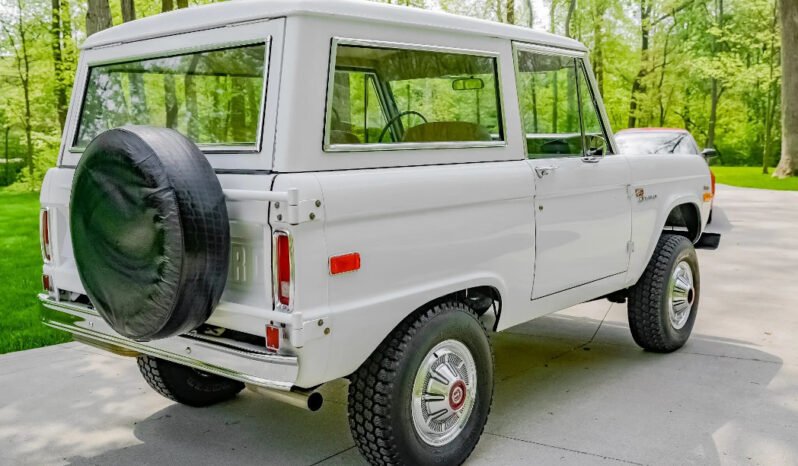 
								1971 Ford Bronco Sport 4X4 full									